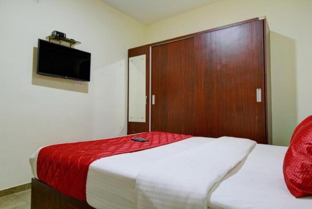 Pinehill Suits Ooty Esterno foto